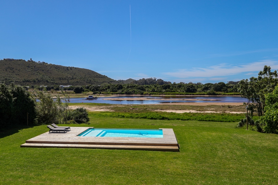 4 Bedroom Property for Sale in Keurboomstrand Western Cape